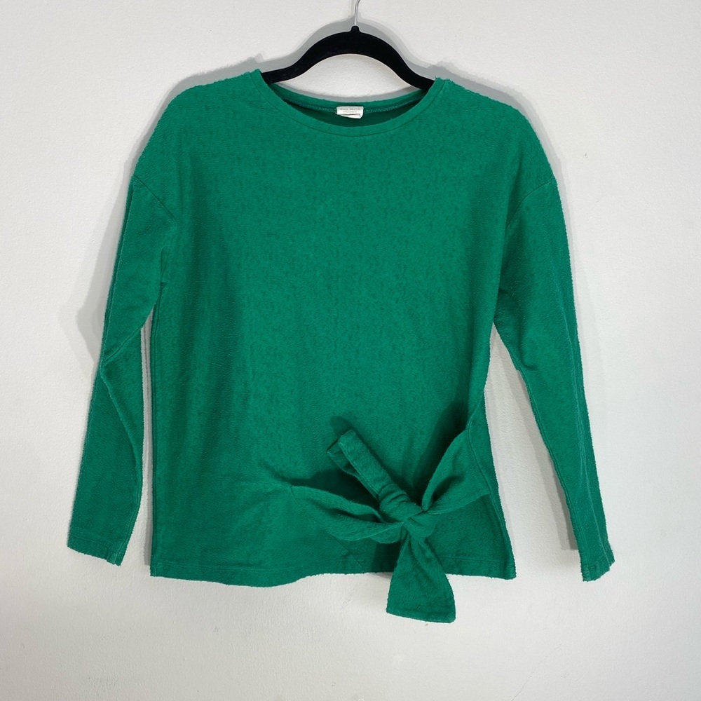 BEAUTIFUL Green Zara Top with Knot**Size 5 $80